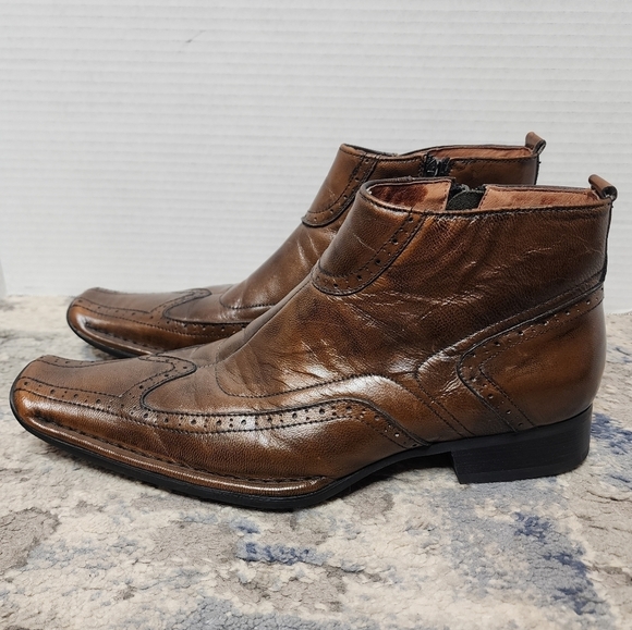 Giorgio Brutini Brown Leather square toe boots. Men\'s size 7M main image 9